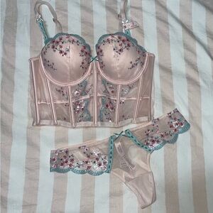 NWT Victorias Secret Lingerie Set